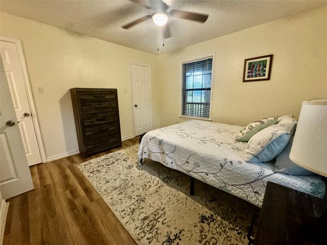 148 Crest Lane, Onalaska, TX 77360
