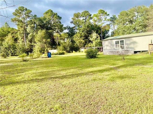 5641 Fleetwood Lane, Blackshear, GA 31516