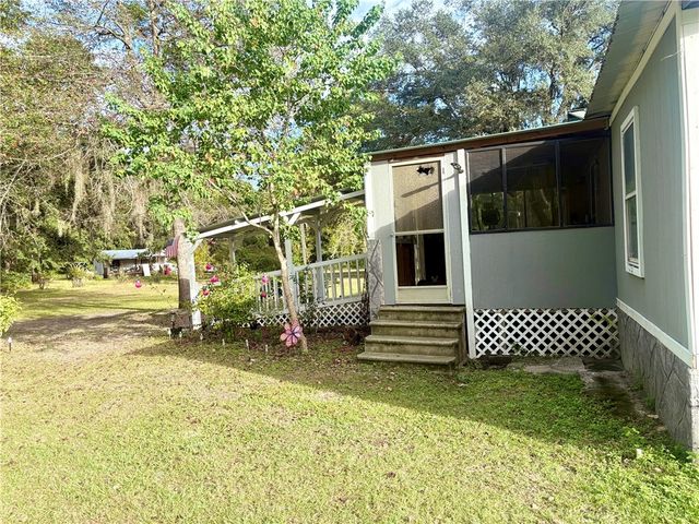 5641 Fleetwood Lane, Blackshear, GA 31516