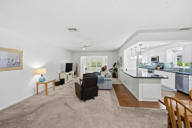 321 Del Rio Boulevard, Boca Raton, FL 33432