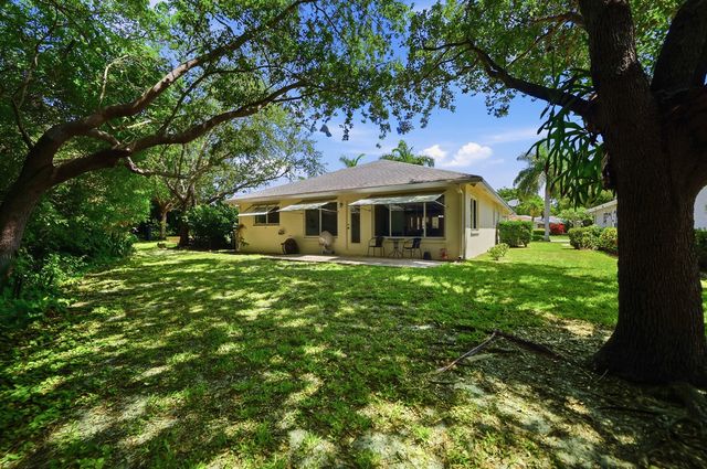 321 Del Rio Boulevard, Boca Raton, FL 33432