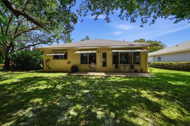 321 Del Rio Boulevard, Boca Raton, FL 33432