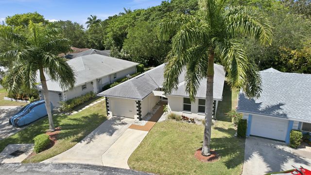 321 Del Rio Boulevard, Boca Raton, FL 33432