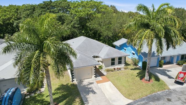 321 Del Rio Boulevard, Boca Raton, FL 33432