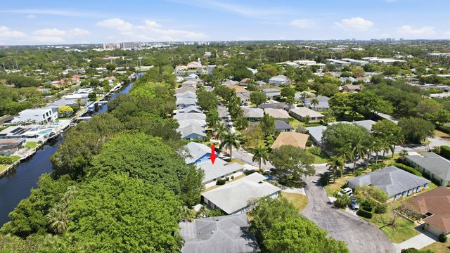 321 Del Rio Boulevard, Boca Raton, FL 33432