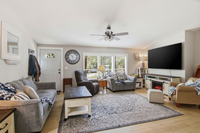 6108 Old River Road, Baker, FL 32531