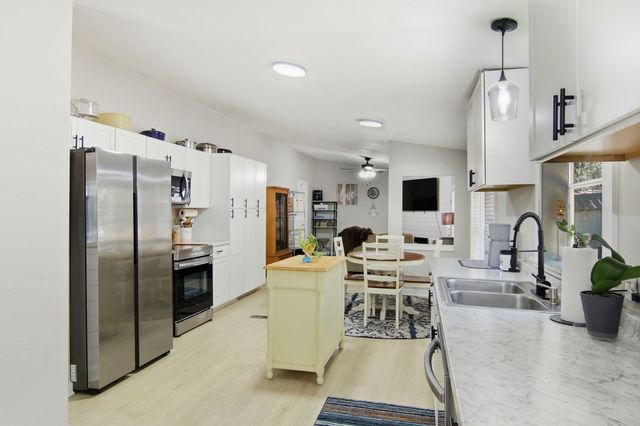 6108 Old River Road, Baker, FL 32531