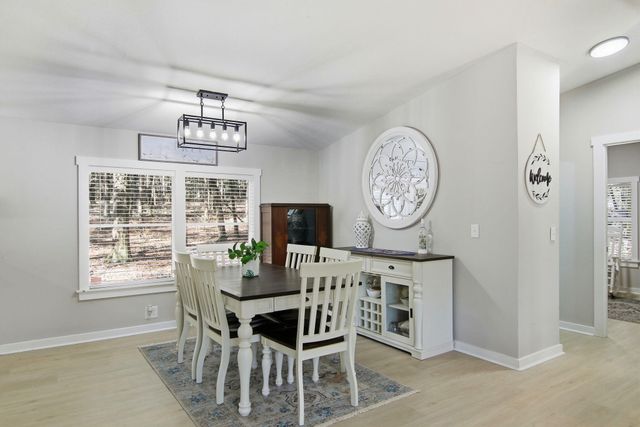 6108 Old River Road, Baker, FL 32531