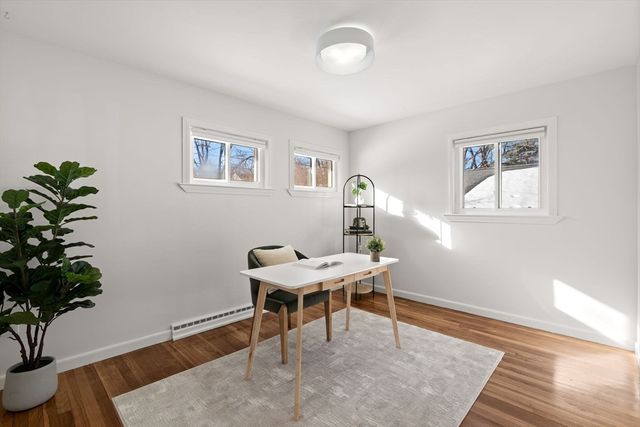 237 Davis Rd, Bedford, MA 01730