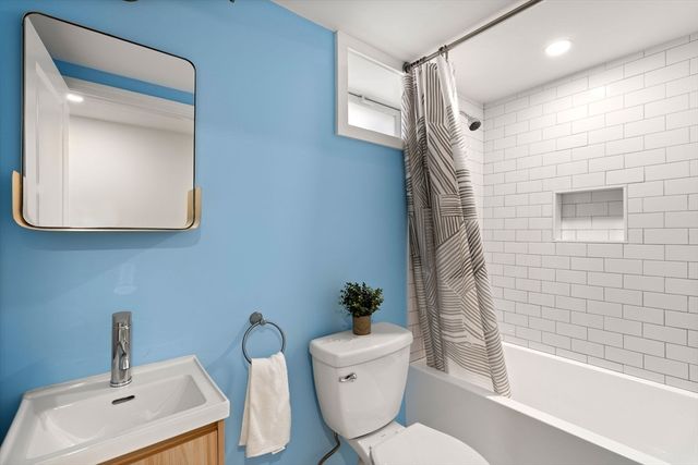 237 Davis Rd, Bedford, MA 01730