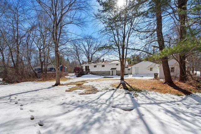 237 Davis Rd, Bedford, MA 01730