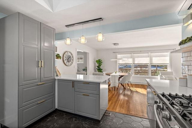 237 Davis Rd, Bedford, MA 01730