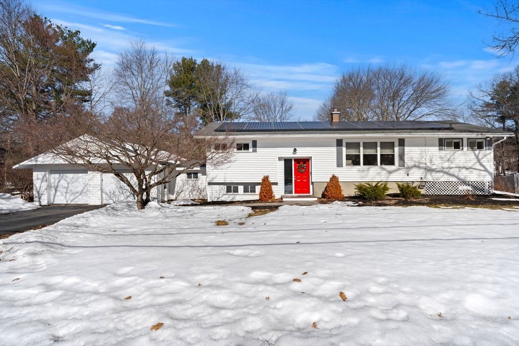 237 Davis Rd, Bedford, MA 01730
