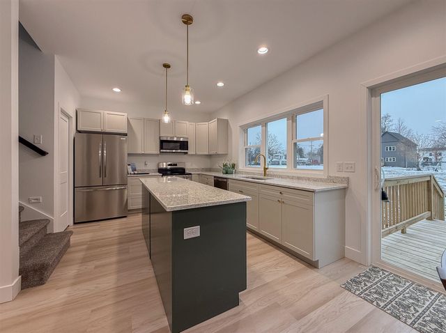 105 Lester Avenue, Dowagiac, MI 49047