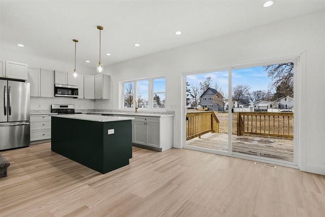 105 Lester Avenue, Dowagiac, MI 49047