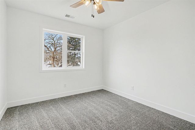 105 Lester Avenue, Dowagiac, MI 49047