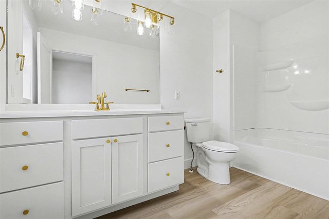 105 Lester Avenue, Dowagiac, MI 49047