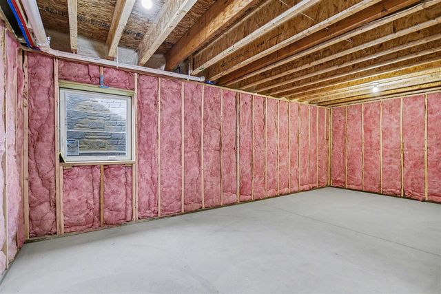 105 Lester Avenue, Dowagiac, MI 49047