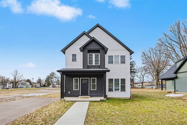 105 Lester Avenue, Dowagiac, MI 49047