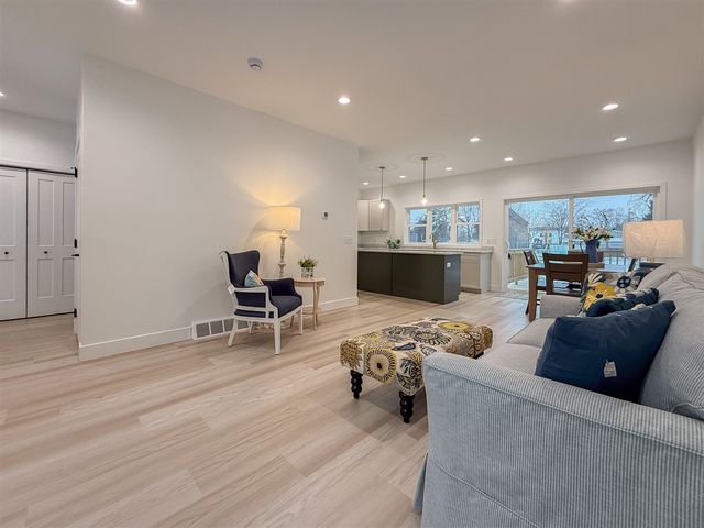 105 Lester Avenue, Dowagiac, MI 49047