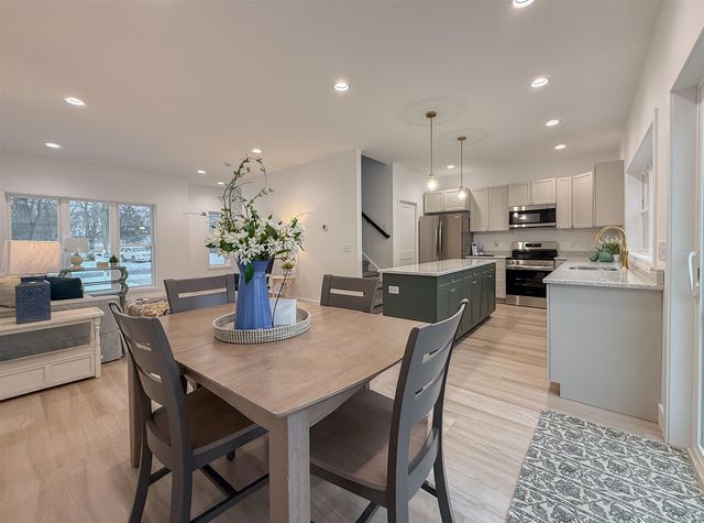 105 Lester Avenue, Dowagiac, MI 49047