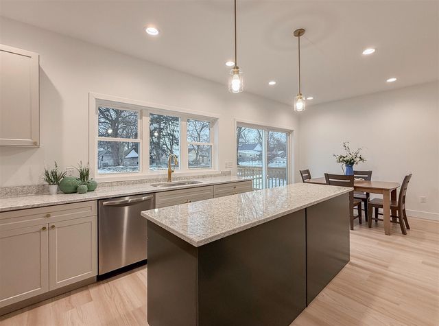 105 Lester Avenue, Dowagiac, MI 49047