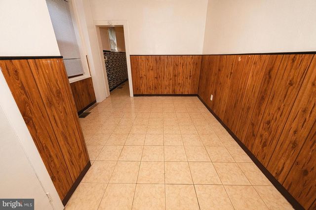 1833 E HAZZARD ST, Philadelphia, PA 19125