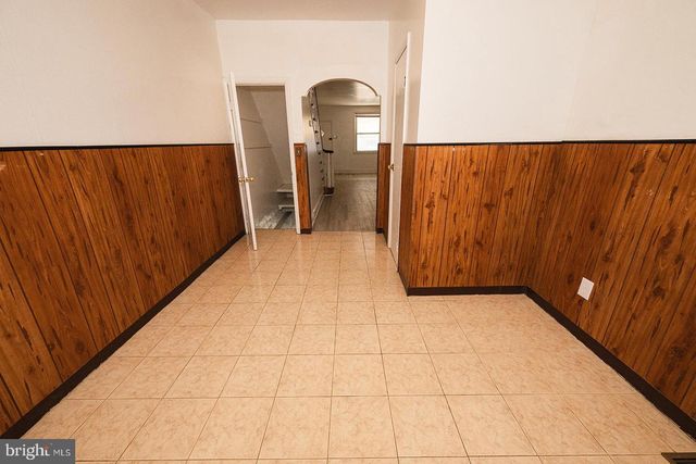 1833 E HAZZARD ST, Philadelphia, PA 19125