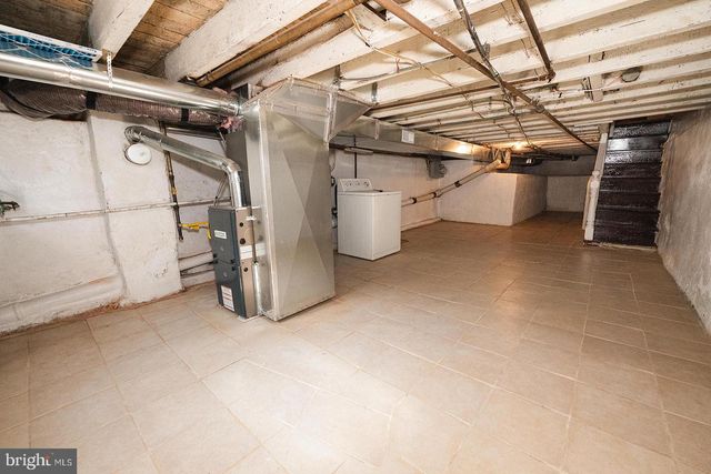 1833 E HAZZARD ST, Philadelphia, PA 19125