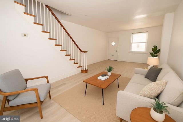 1833 E HAZZARD ST, Philadelphia, PA 19125