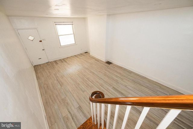 1833 E HAZZARD ST, Philadelphia, PA 19125