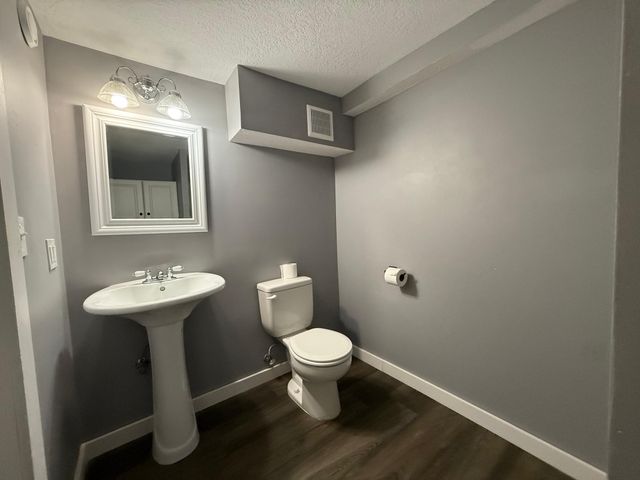 7966 Church Street, Clear Lake, MN 55319