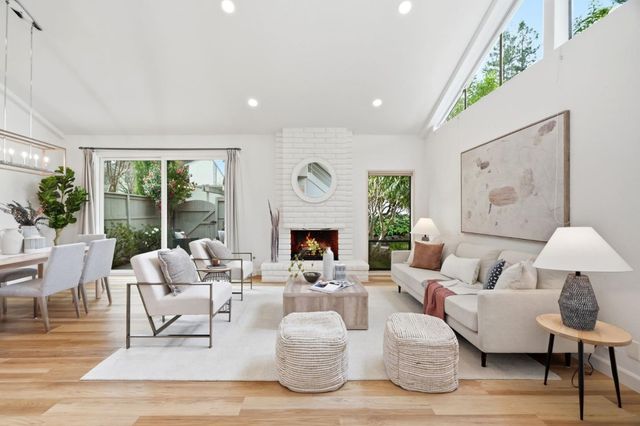 19713 Vineyard Lane, Saratoga, CA 95070