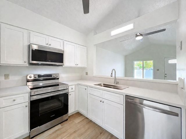 10436 RIVA RIDGE TRAIL, Orlando, FL 32817