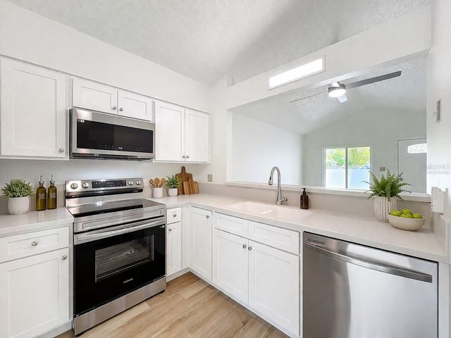 10436 RIVA RIDGE TRAIL, Orlando, FL 32817