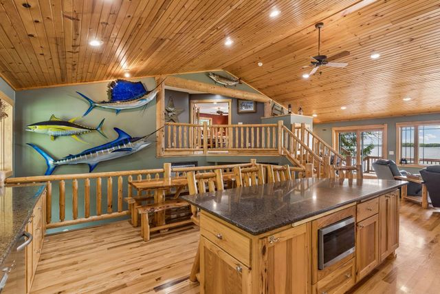 32940 Nueman Trail, Lindstrom, MN 55045