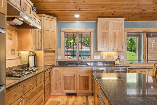 32940 Nueman Trail, Lindstrom, MN 55045