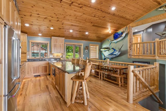 32940 Nueman Trail, Lindstrom, MN 55045