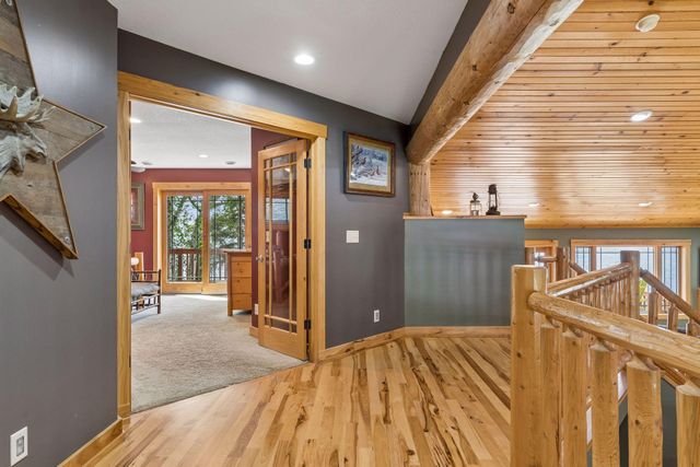 32940 Nueman Trail, Lindstrom, MN 55045