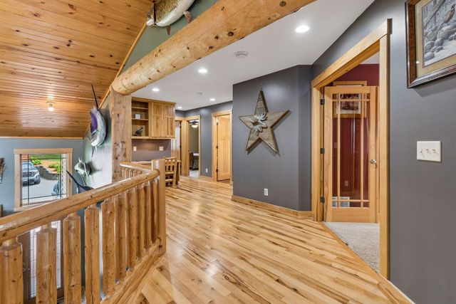 32940 Nueman Trail, Lindstrom, MN 55045