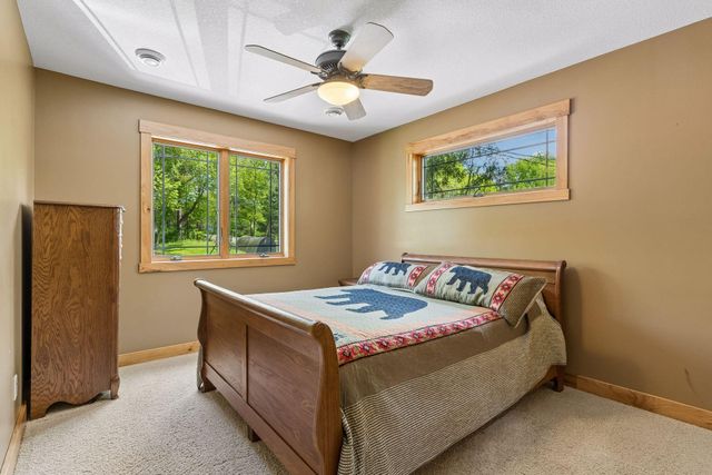 32940 Nueman Trail, Lindstrom, MN 55045