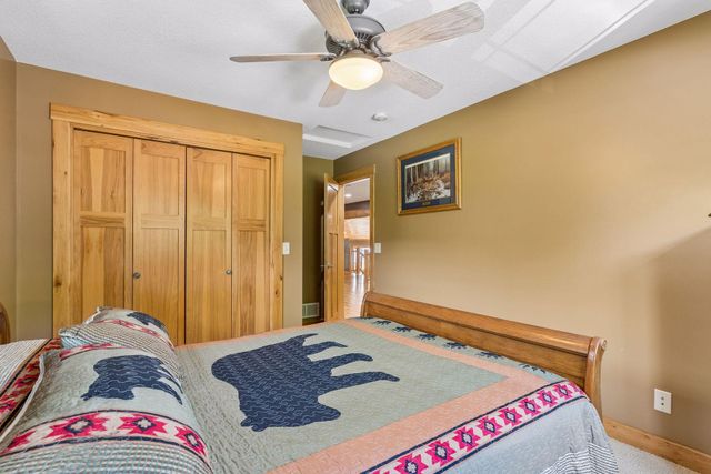 32940 Nueman Trail, Lindstrom, MN 55045