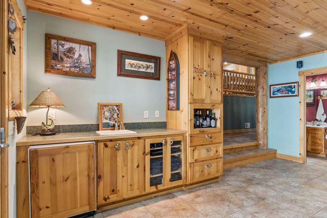 32940 Nueman Trail, Lindstrom, MN 55045