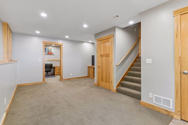 32940 Nueman Trail, Lindstrom, MN 55045