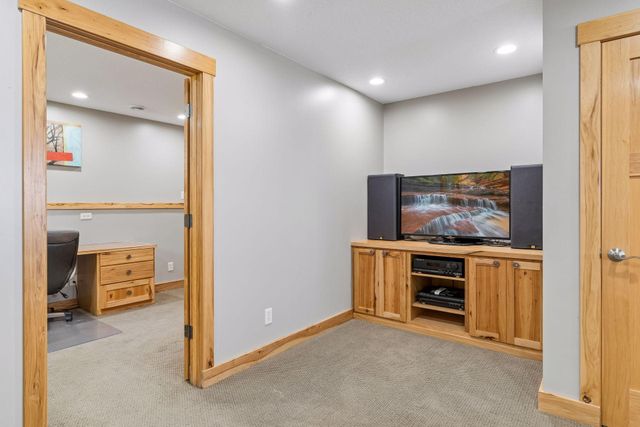 32940 Nueman Trail, Lindstrom, MN 55045