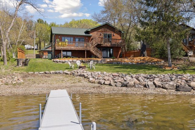 32940 Nueman Trail, Lindstrom, MN 55045