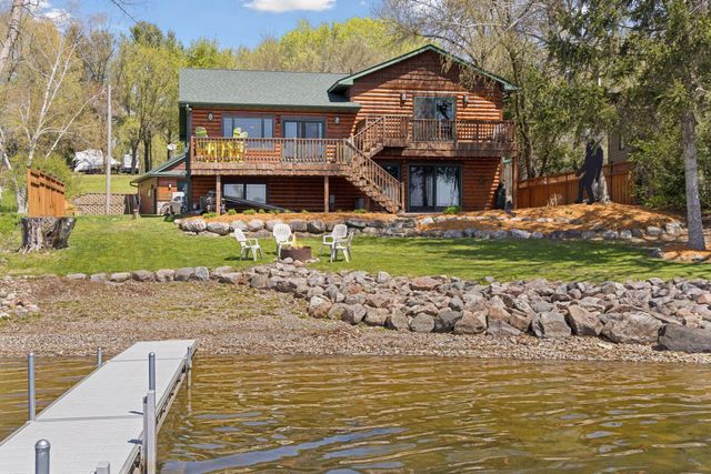 32940 Nueman Trail, Lindstrom, MN 55045
