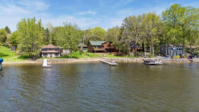 32940 Nueman Trail, Lindstrom, MN 55045