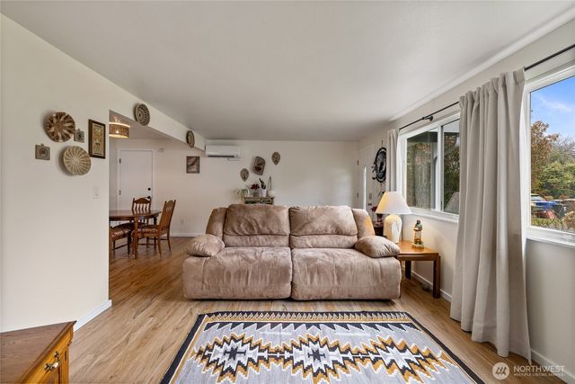 3724 N Villard Street, Tacoma, WA 98407