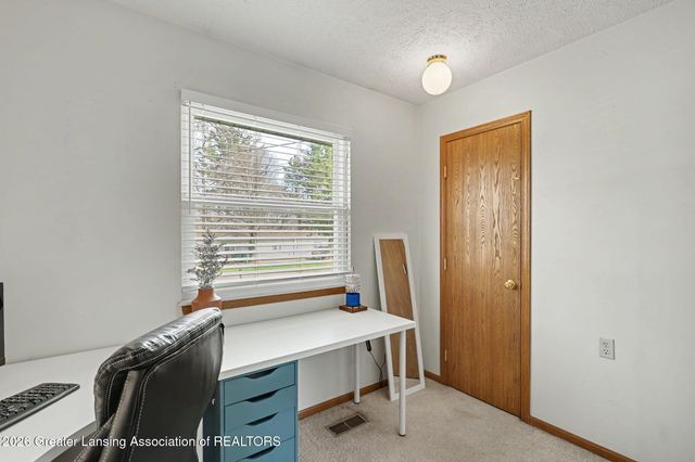 2145 Park Lane, Holt, MI 48842